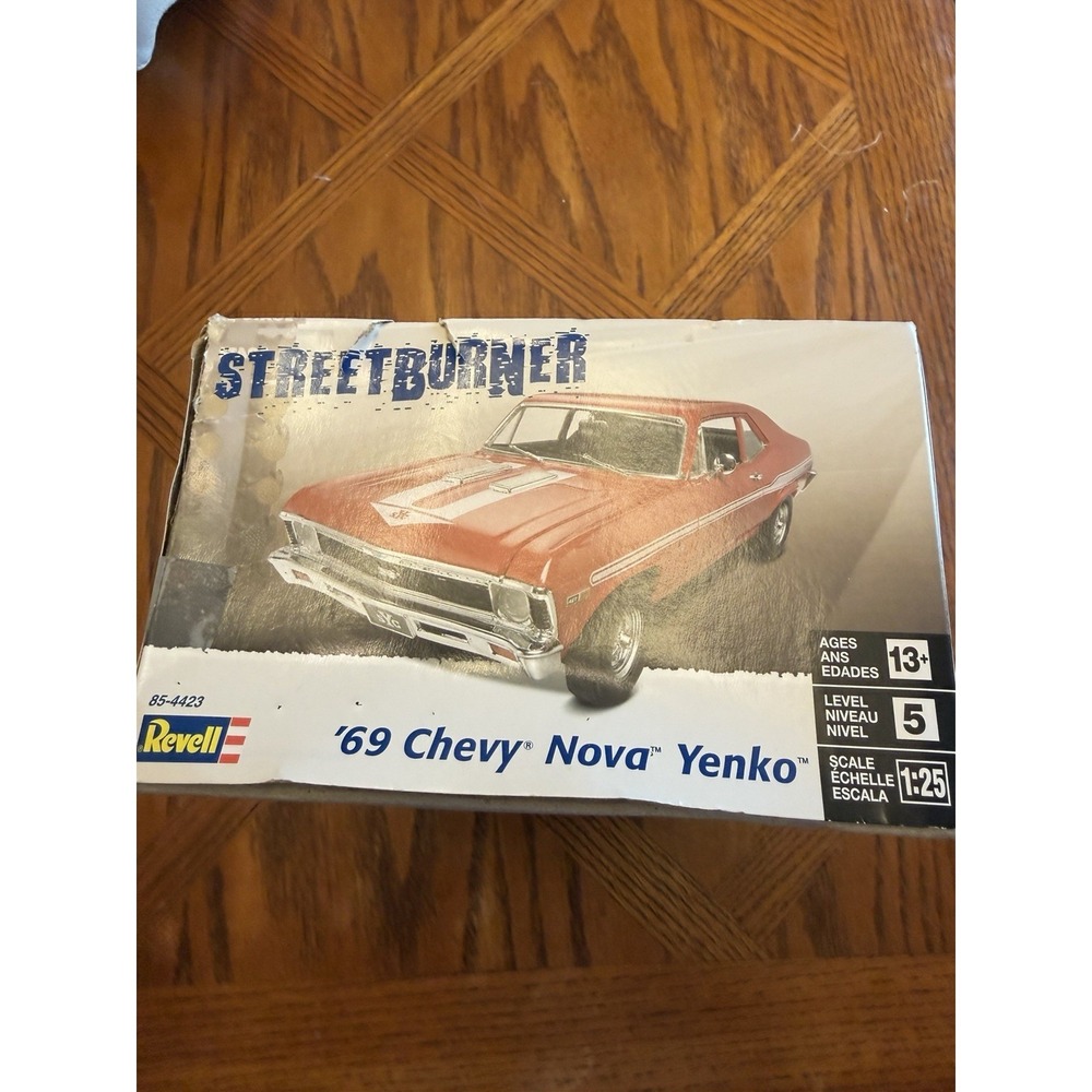 Revell  69 Chevy Nova Yenko - Streetburner Model Car Kit 1:25 Scale #85-4423